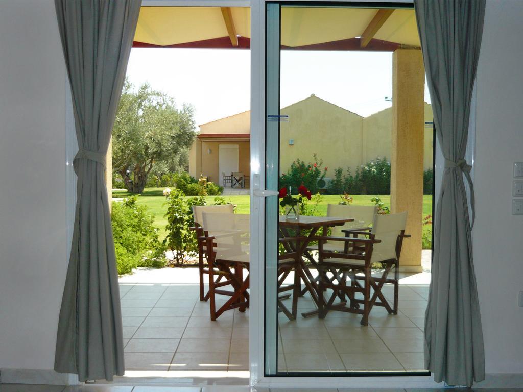 Cosmos Resort Kalamos  Ngoại thất bức ảnh